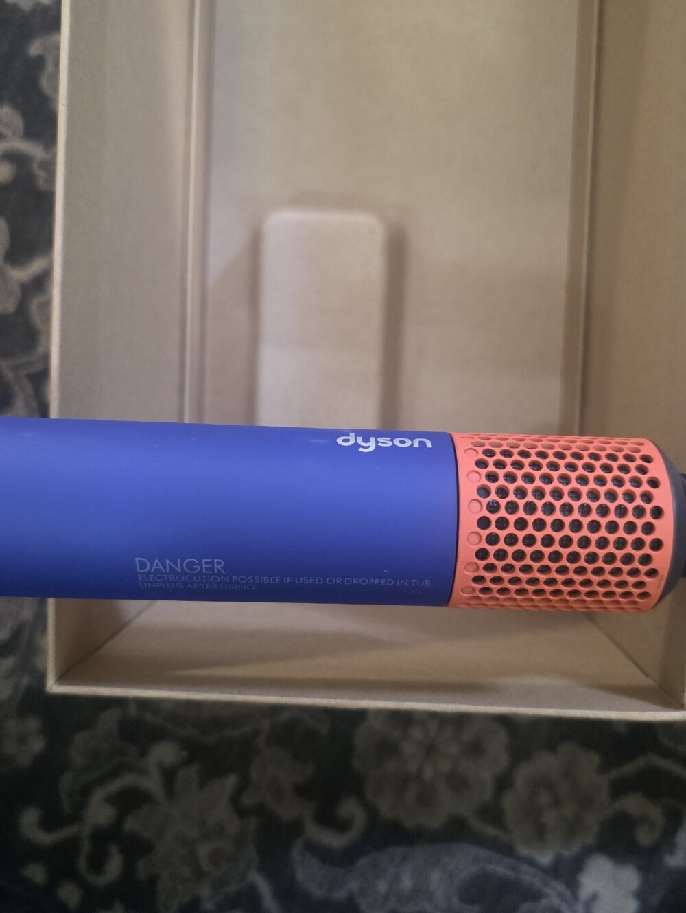 Dyson Supersonic r  Hairdryer- NEW - Picture 2 of 9